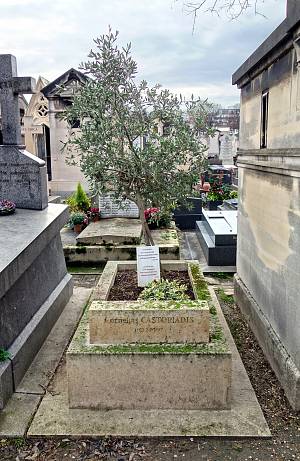 Ο τάφος του Καστοριάδη στο νεκροταφείο Μονπαρνάς στο Παρίσι